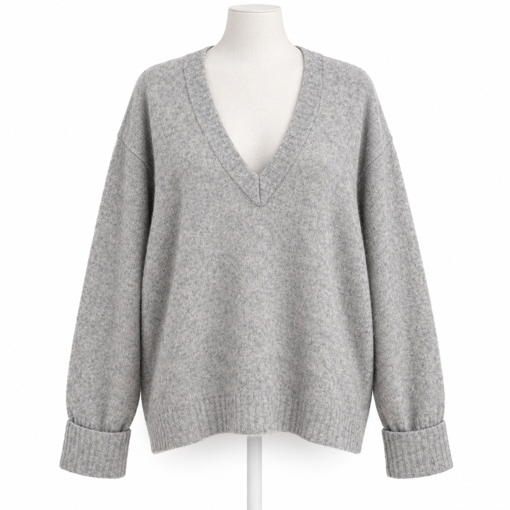 Elan Fox Wool Lightweight Sweater Size M Gray V Neck Minimalist Quiet Luxury